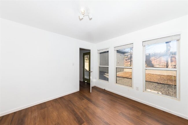 Building Photo - 5701 Gloucester Ln