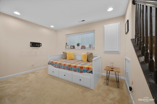 Building Photo - 1569 Deer Pointe Dr