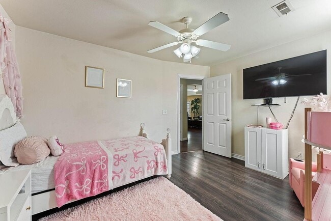 Building Photo - 3409 SW Picasso Blvd