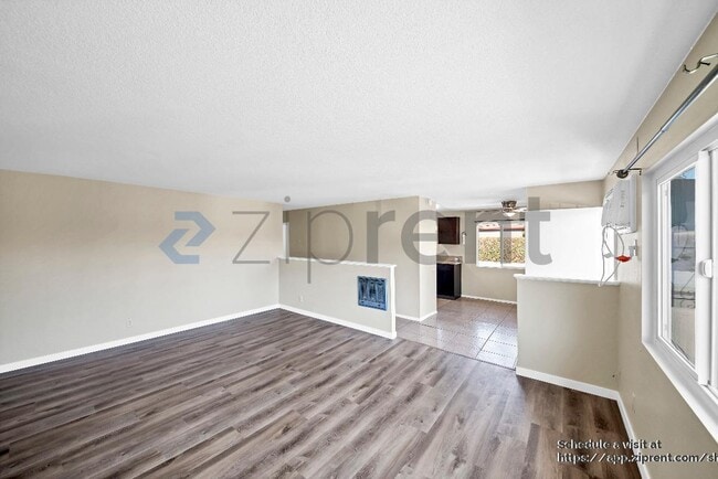 Building Photo - 2543 Hayes Dr