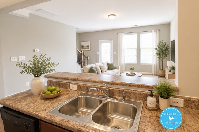 Building Photo - 2219 Sunny Cove Dr