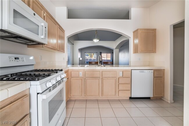 Building Photo - 2004 Diamond Brook Ct