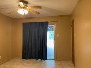 Building Photo - 707 Llano Place