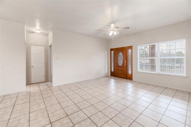 Building Photo - 1401 Wood Ave