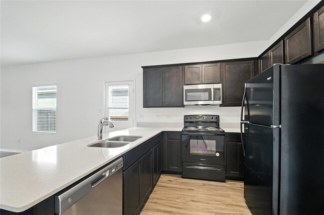 Building Photo - 1126 Cattail Ln