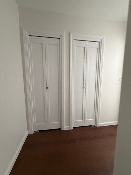 Building Photo - 47 Bayberry Dr