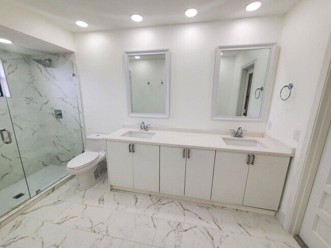 Building Photo - 4497 Sugar Pine Dr