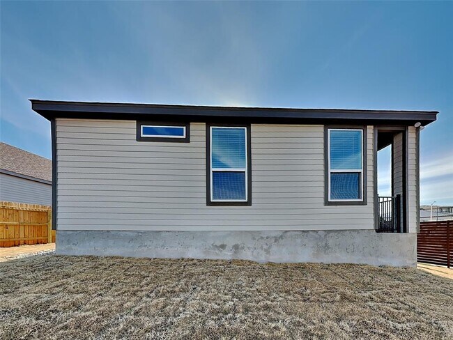 Building Photo - 441 Raglands Rd
