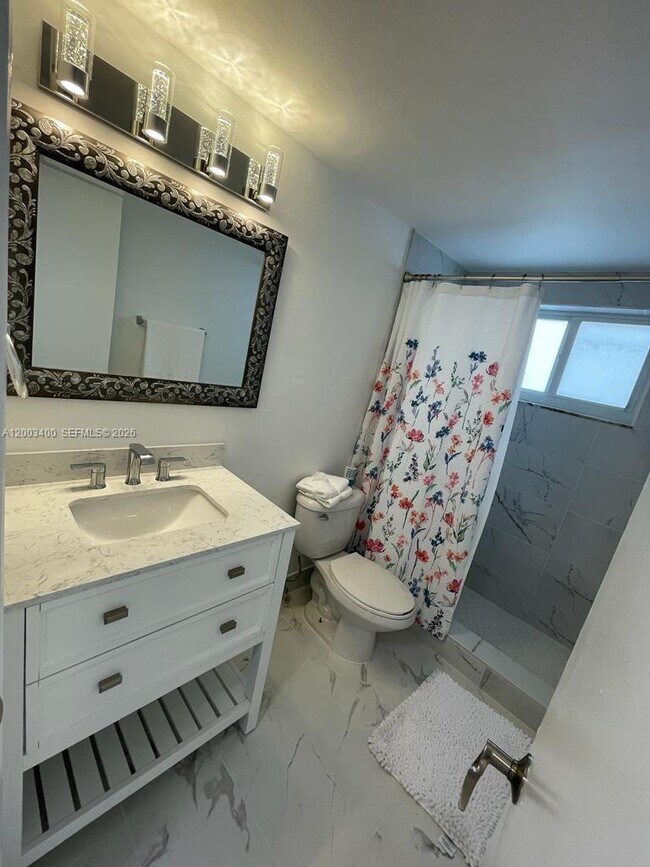 Building Photo - 7732 Camino Real