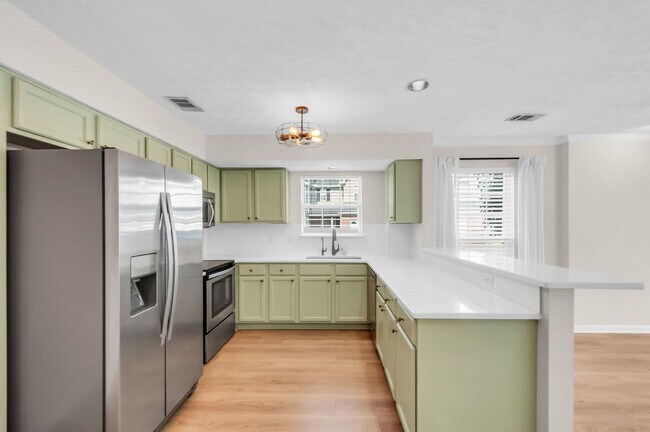 Building Photo - 426 Compton Ln