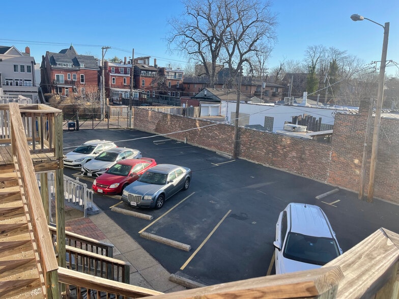 Building Photo - 8 N Boyle Ave