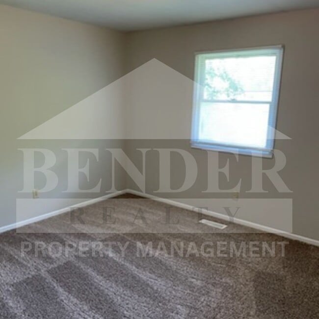 Building Photo - 1535 Jordan Ave NW