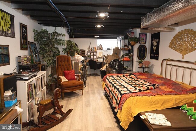 Building Photo - 1010 S Paxon St