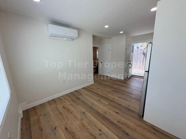 Building Photo - **BRAND NEW - 1 bed, 1 bath Unit in the Heart of South Park - Available NOW***