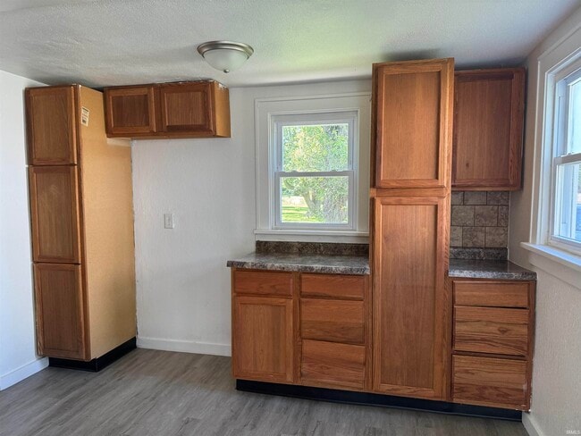 Building Photo - 2110 E Yale Ave