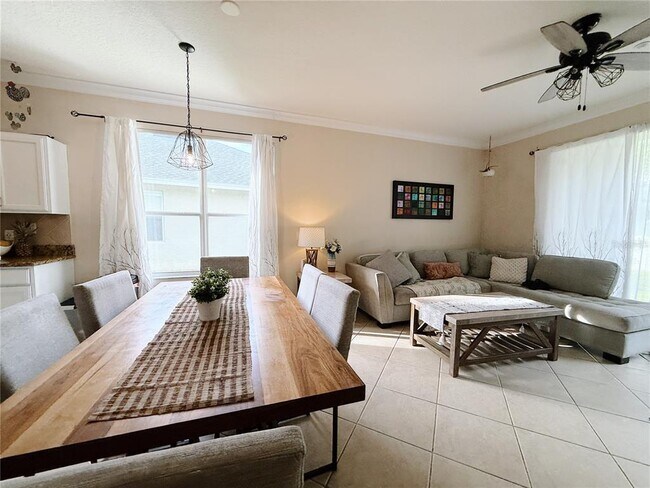 Building Photo - 9975 Cypress Vine Dr