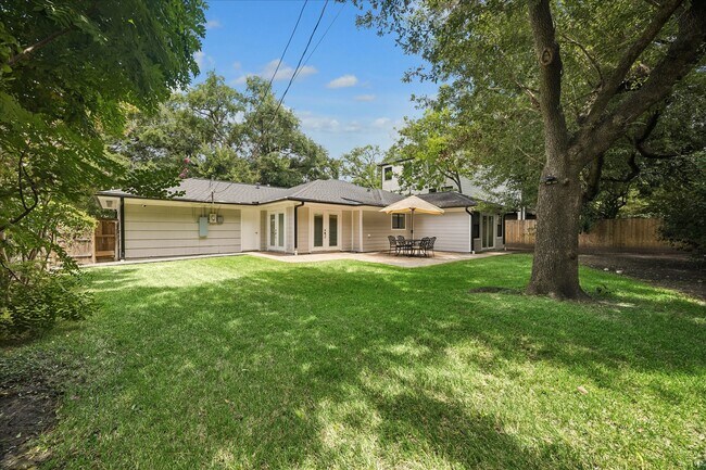 Building Photo - 2811 Conway St