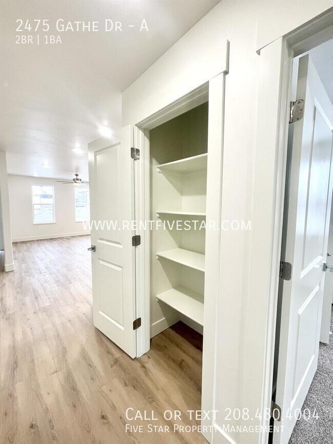 Building Photo - 2475 N Gathe Rd