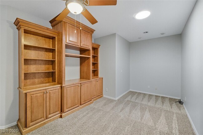 Building Photo - 5771 Alfano Ave