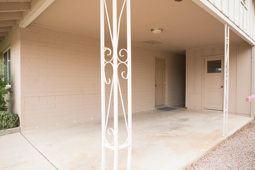 Covered Car Port - 7561 E Belleview St