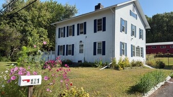 Building Photo - 121 Mount Tobe Rd