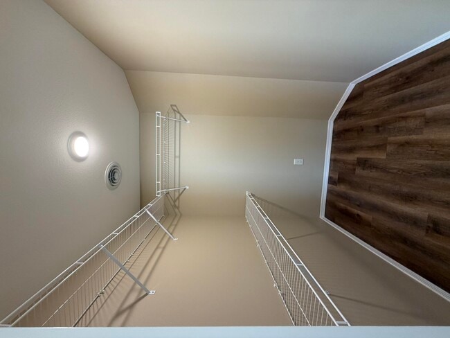 Building Photo - 174 Ruby Ln