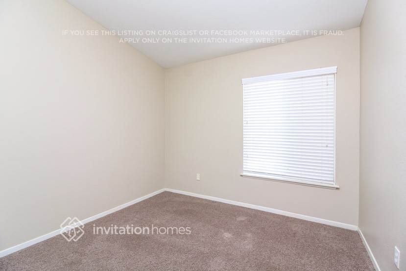 Building Photo - 25762 Fir Ave