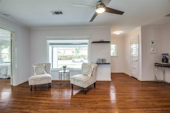 Building Photo - 4630 Kelton Dr