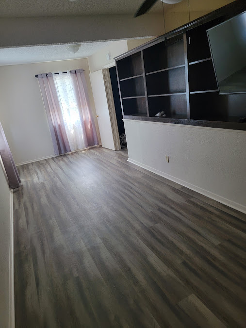 Building Photo - 2401 Azle Hwy