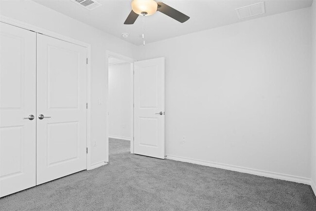 Building Photo - 15604 Ellinger Dr