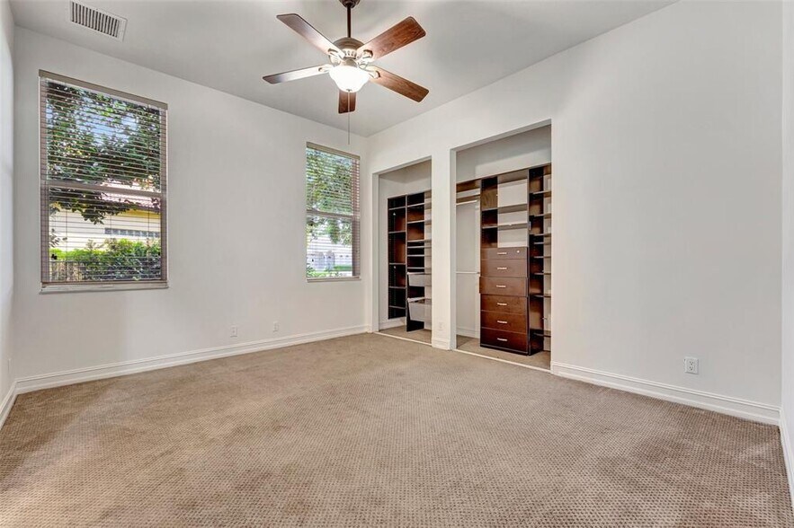Building Photo - 3203 W Stonebrook Cir