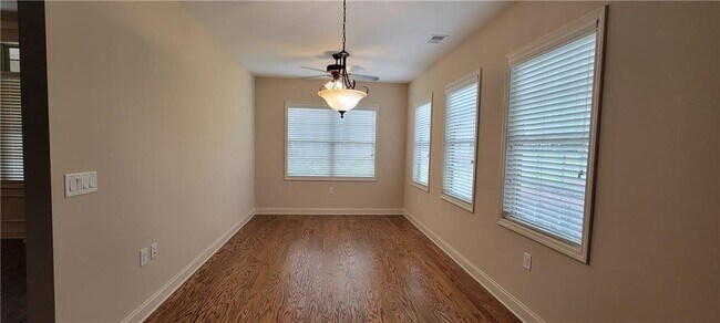 Building Photo - 4565 Flycatcher Dr