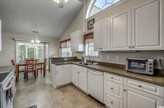 Building Photo - 3124 Ivy Lea Dr