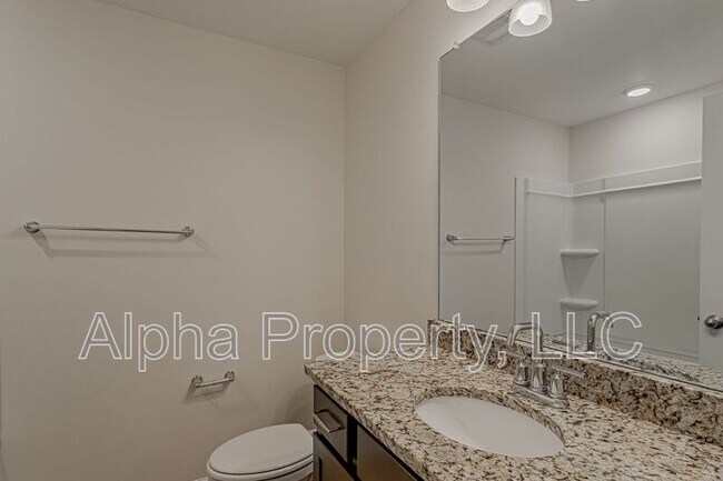 Building Photo - 420 Yellow Fox Rd