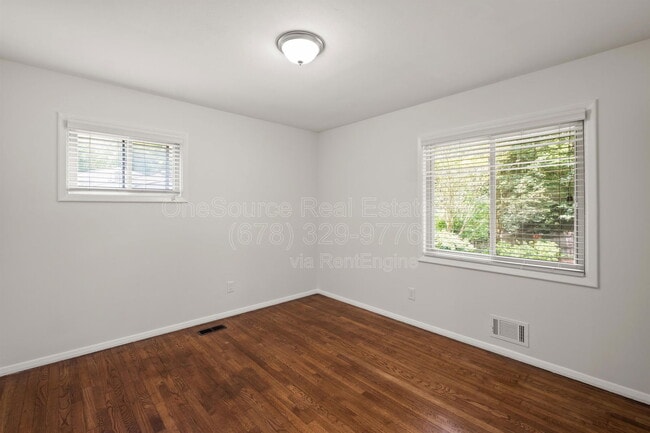 Building Photo - 5070 Crowe Dr SE