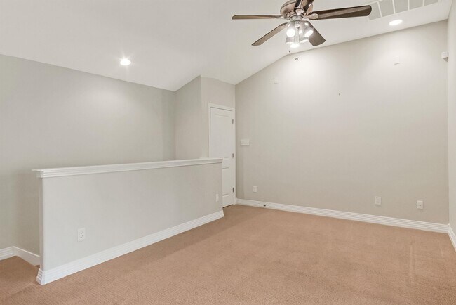 Building Photo - 701 Azie Morton Rd