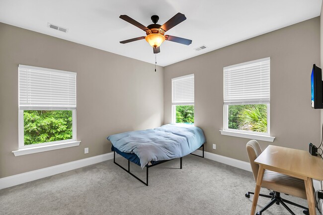 Building Photo - 5725 Caviar Ct