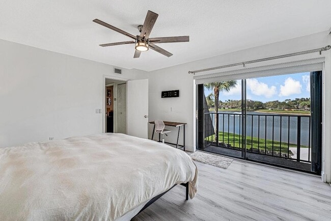 Building Photo - 2439 24th Way