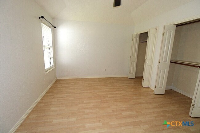 Building Photo - 1110 Timmons Dr