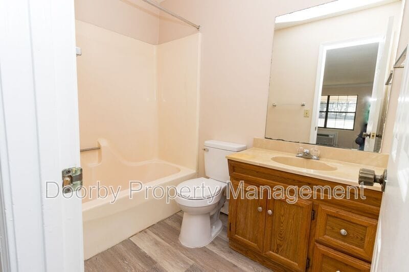 Building Photo - 5102 TN-58