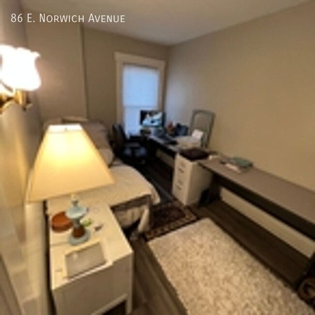 Building Photo - Awesome 2 Beds 1 Bath on Norwich!