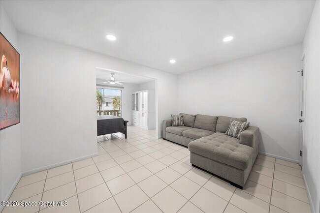 Building Photo - 419 Ocean Ave