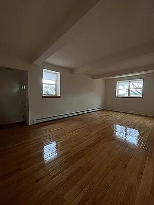 Building Photo - 476 Howard Ave