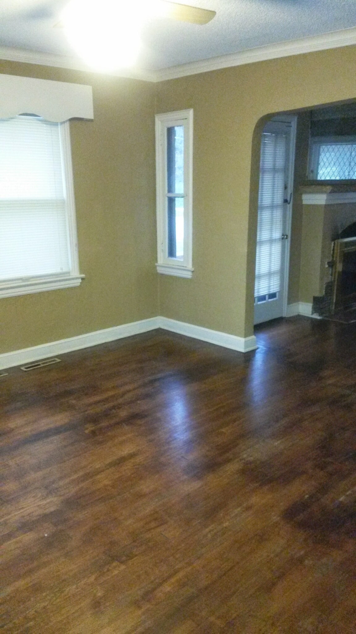 Building Photo - 7400 Forest Ave