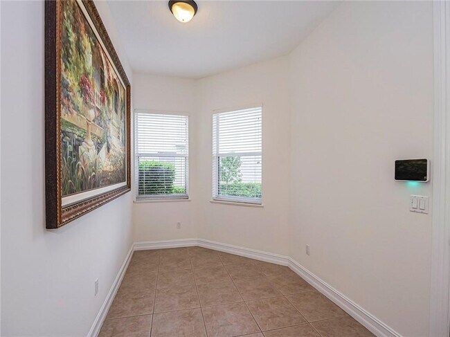 Building Photo - 1825 Bridgepointe Cir