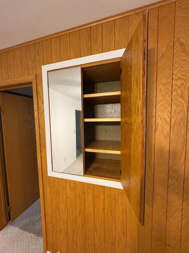 Building Photo - House across from Waverly Highschool!