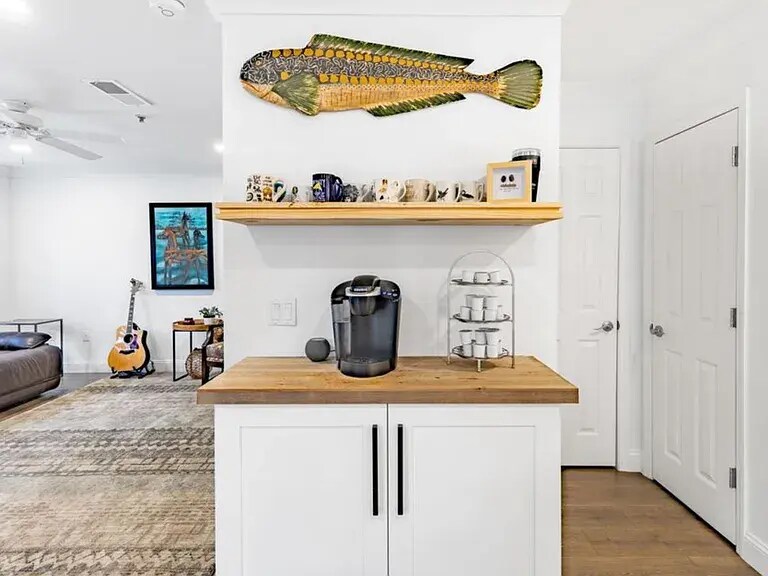 Building Photo - 30 Paddle Boat Ln