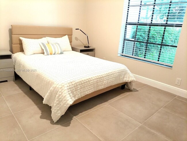 Building Photo - 13473 Fountain View Blvd