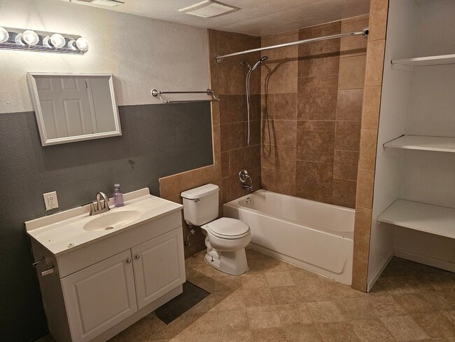 Building Photo - 4905 Copen Dr