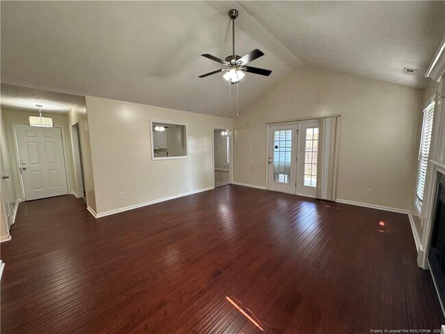 Building Photo - 1519 Pinebrook Dr